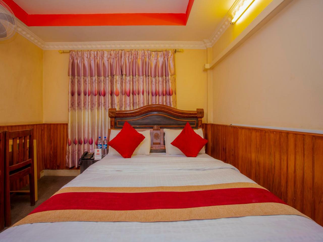 Oyo 305 Hotel Gauri Pashupatinath Exterior photo